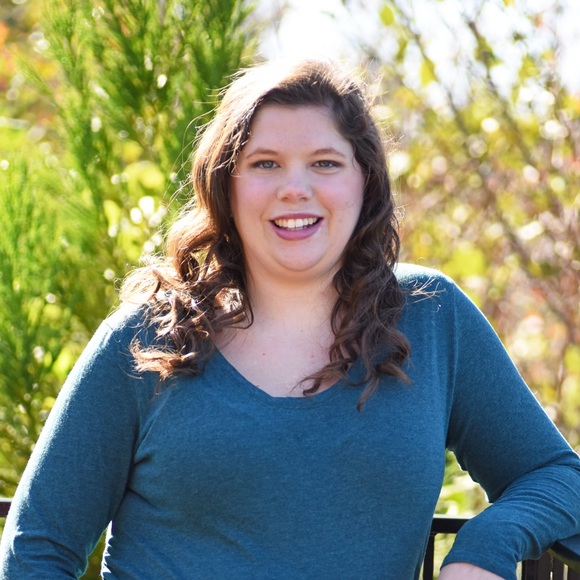 Meet your Posher, Melissa - Picture 1 of 1